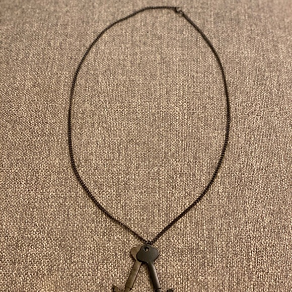*SOLD*Black keys necklace. - Picture 3 of 3